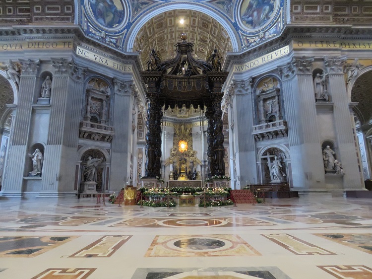 Holy altar in the middle of the basilica